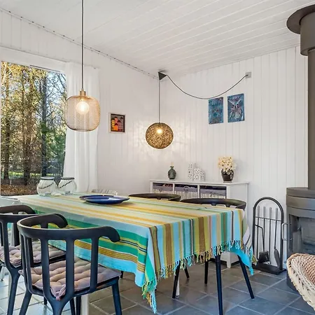 Neval - 150m From The Sea By Interhome *